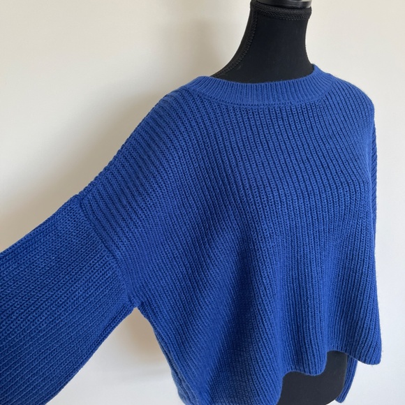 XL - Vero Moda Blue Cropped Sweater - Picture 3 of 6